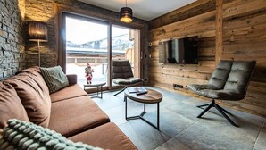 Living area - Luxury Apartment With a Large Terrace in the Heart of the Village - Sleeps 6 (Saint-Sorlin-d'Arves)
