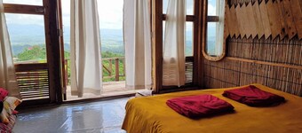 Royal Hill Resort Mirinja Valley Lama