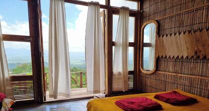 Royal Hill Resort Mirinja Valley Lama