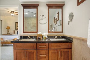 Shower - Kapalua Golf Villas | 4 FREE Rental Cars | KBM Resorts | 4 Units, 5 Bedrooms | ML-2342 (Lahaina)