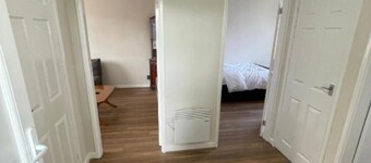 伍爾弗漢普頓山坡度假屋  