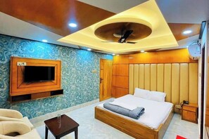 Habitación doble Deluxe, balcón, vista al río | Wifi gratis 