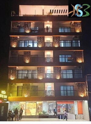 واجهة المنشأة