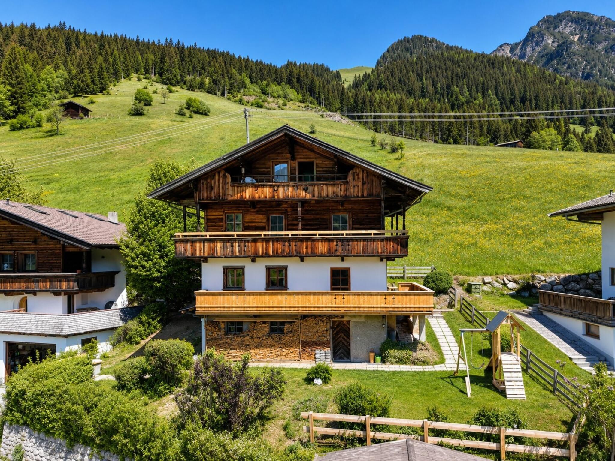 Außenseite Ferienhaus [Sommer]