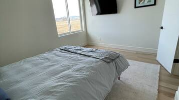 2 dormitoris, planxa i posts de planxar, wifi gratuïta i roba de llit