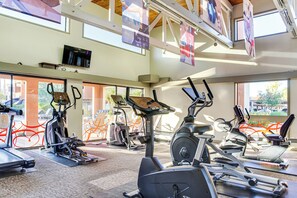 Fitness facility - Bring Your Pet! Snowbird Haven w/ Community Pool! (Scottsdale)
