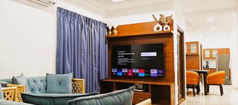 เครสเซนต์ สเตย์ส บันจารา ฮิลส์