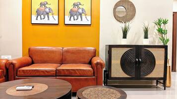 Classic Apartment | Living area