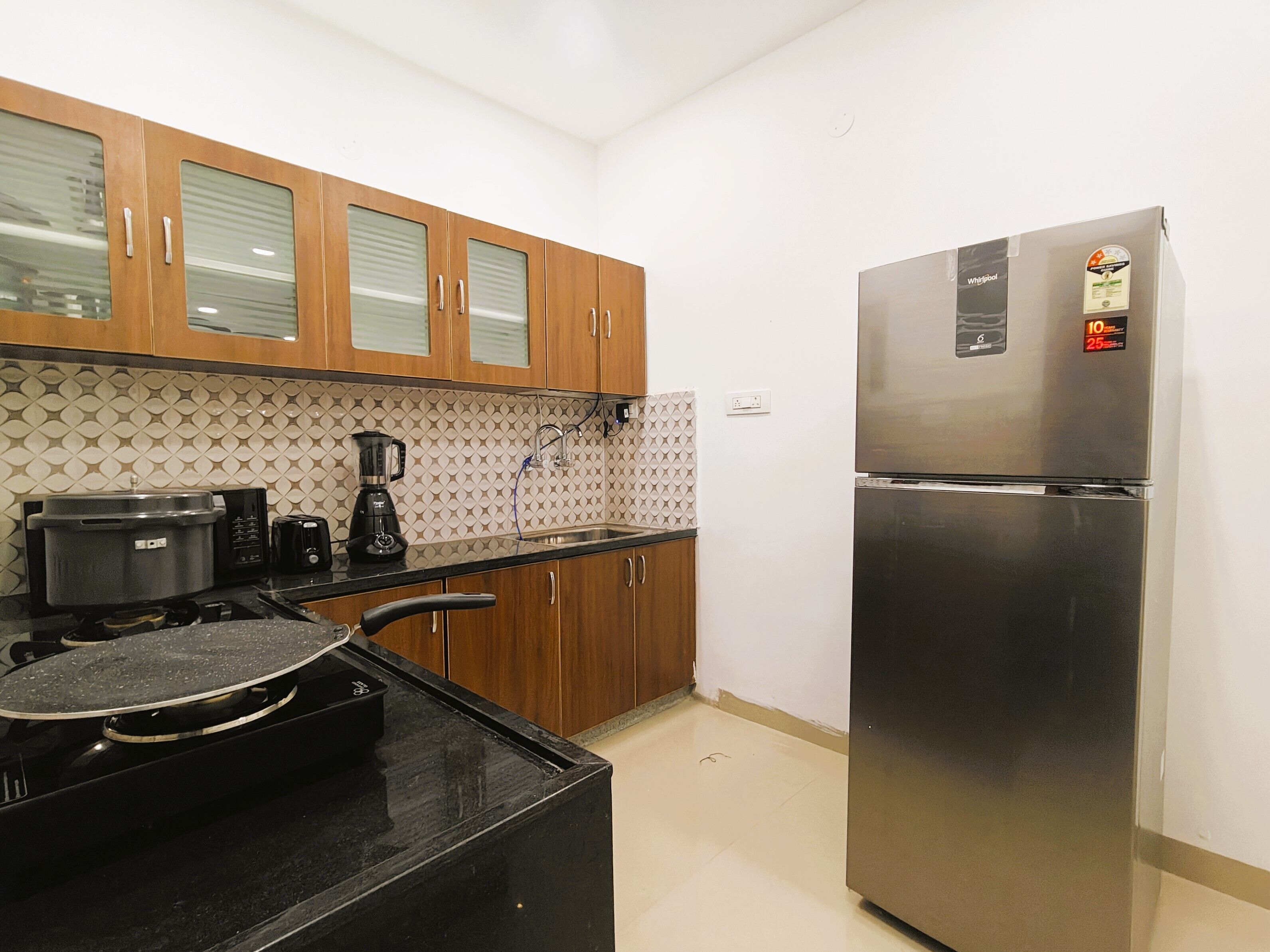 Fridge, dishwasher, cookware/dishes/utensils