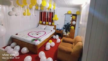 Habitación Deluxe doble, vistas al río | Wifi gratis