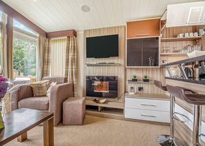 TV - 2 bedroom accommodation in Bala, (Bala,)