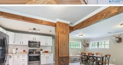 Charming country stay with fenced yard & modern comfort