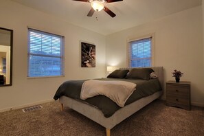 2 Schlafzimmer, Schreibtisch, kostenloses WLAN, Bettwäsche