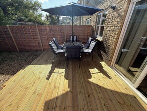 Outdoor dining - 3 bed house with parking near Tower Bridge (London)