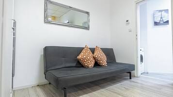 Lägenhet Basic | Strykjärn/strykbräda och gratis wi-fi