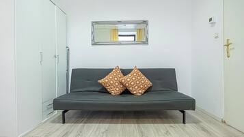 Basic Apartment | Iron/ironing board, free WiFi
