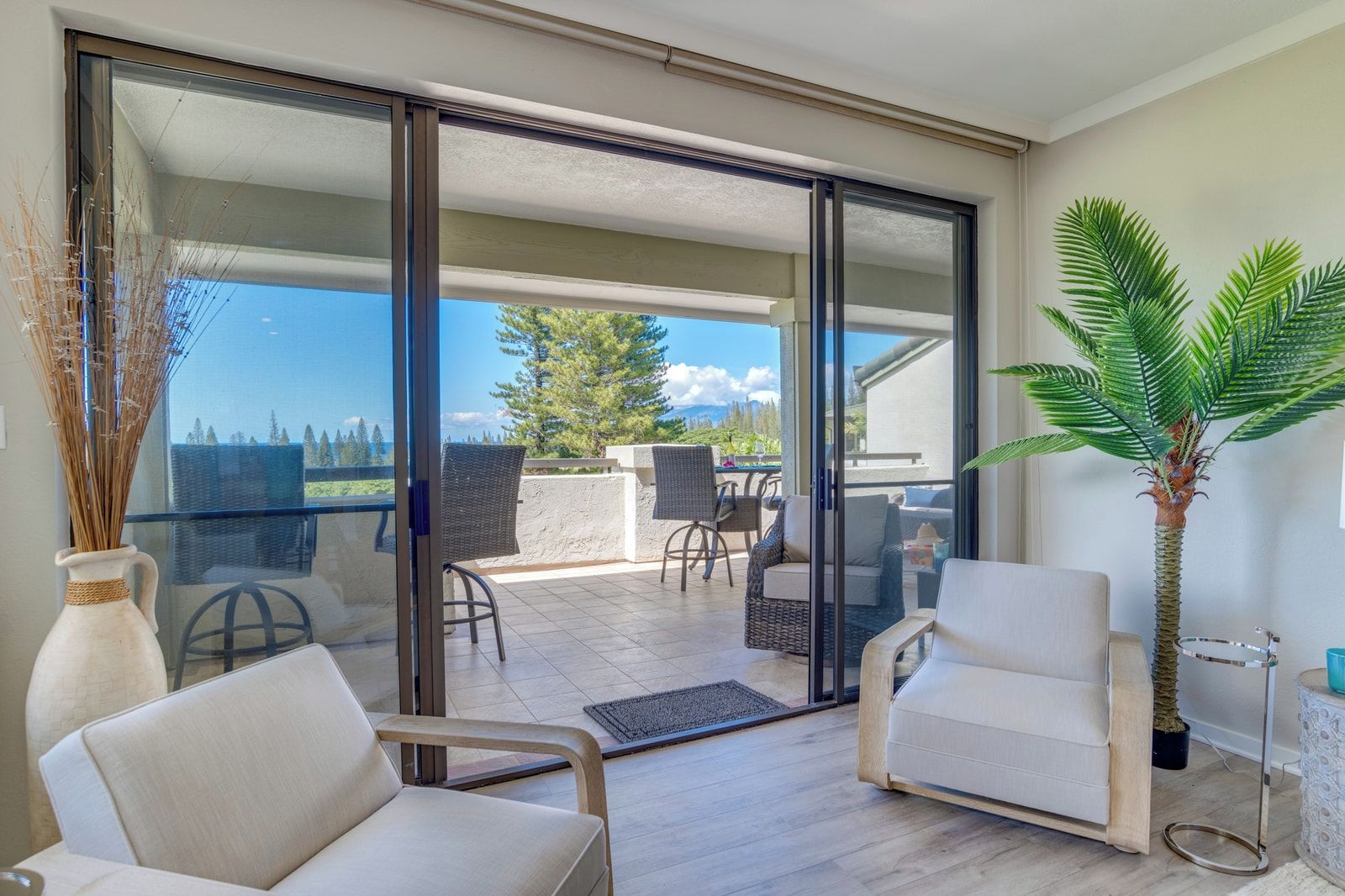 Open the doors, let the breeze roll in, and enjoy a light-filled space that feels like a deep, refreshing breath of vacation     KGV-17T5