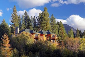 Exterior - Hyatt High Sierra Lodge - Many Activities - Sleeps 8! (Incline Village)