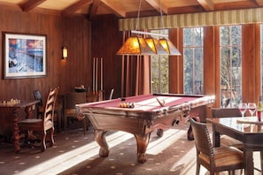 Games room - Hyatt High Sierra Lodge - Many Activities - Sleeps 8! (Incline Village)