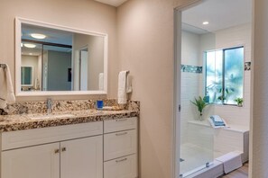 Shower - Kapalua Golf Villas | Large Bedrooms | KBM Resorts | 3 Units, 3 Bedrooms | ML-2258 (Lahaina)