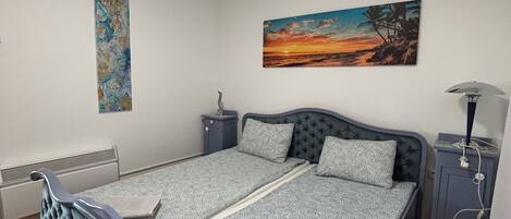 2 soverom, strykejern/-brett, wi-fi og sengetøy