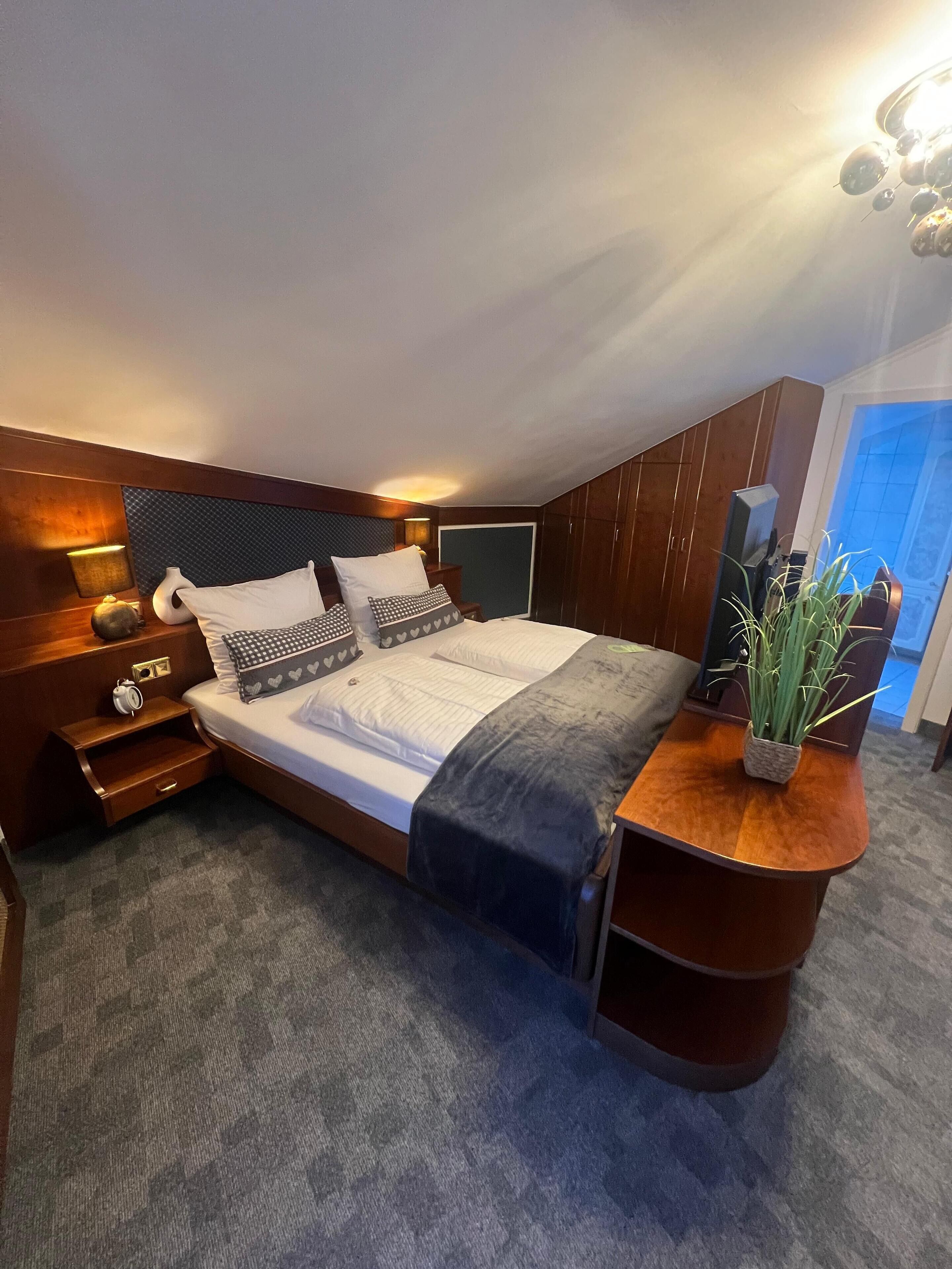 Junior Suite, Balcony, Mountain View