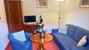 Junior Suite, Balcony, Mountain View