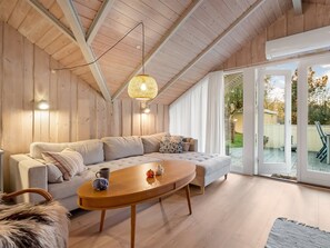 TV, fireplace - "Lenny" - 500m from the sea by Interhome (Ebeltoft)