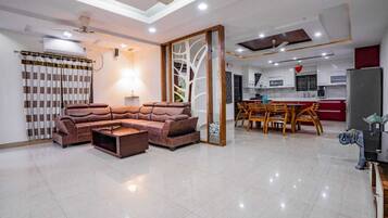 Superior Apartment | Living area