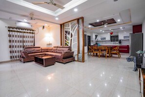 Superior Apartment | Living area