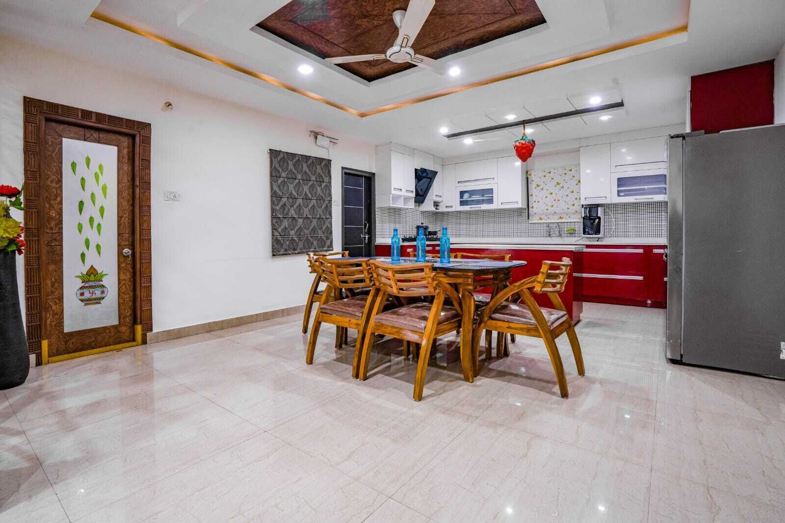 Superior Apartment | Private kitchen | Fridge, dishwasher, cookware/dishes/utensils