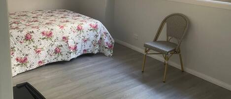 11 habitaciones, tabla de planchar con plancha y acceso a internet