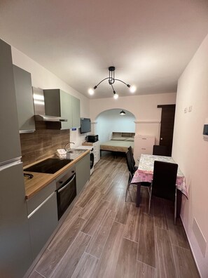 1 bedroom, bed sheets - Gorgeous Open-Space (Bosa)