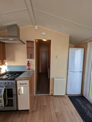 Microwave, oven, toaster, cookware/dishes/utensils