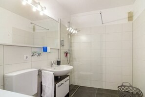 Shower - Holiday apartment with 1 bedroom (Meersburg)
