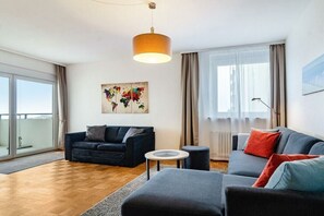 Smart TV, DVD player, books, stereo - Holiday apartment with 1 bedroom (Meersburg)