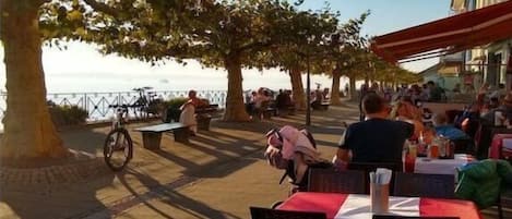 Restauration en plein air