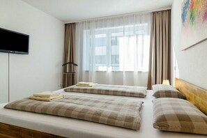 1 bedroom, desk, iron/ironing board, travel crib - Apartment in Überlingen with swimming pool (Überlingen)