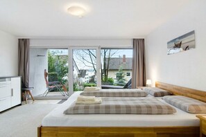 2 bedrooms, iron/ironing board, free WiFi, bed sheets - Holiday apartment in Meersburg with Wi-Fi (Meersburg)