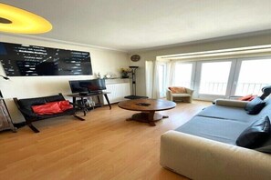 Smart TV - Apartment for 5 people with sea view (MIDDELKERKE)