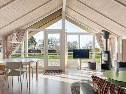"Nicolaus" - 1.3km from the sea by Interhome