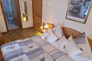 1 bedroom, free WiFi, bed sheets - Gentian in the Wendelstein holiday home (Fischbachau)