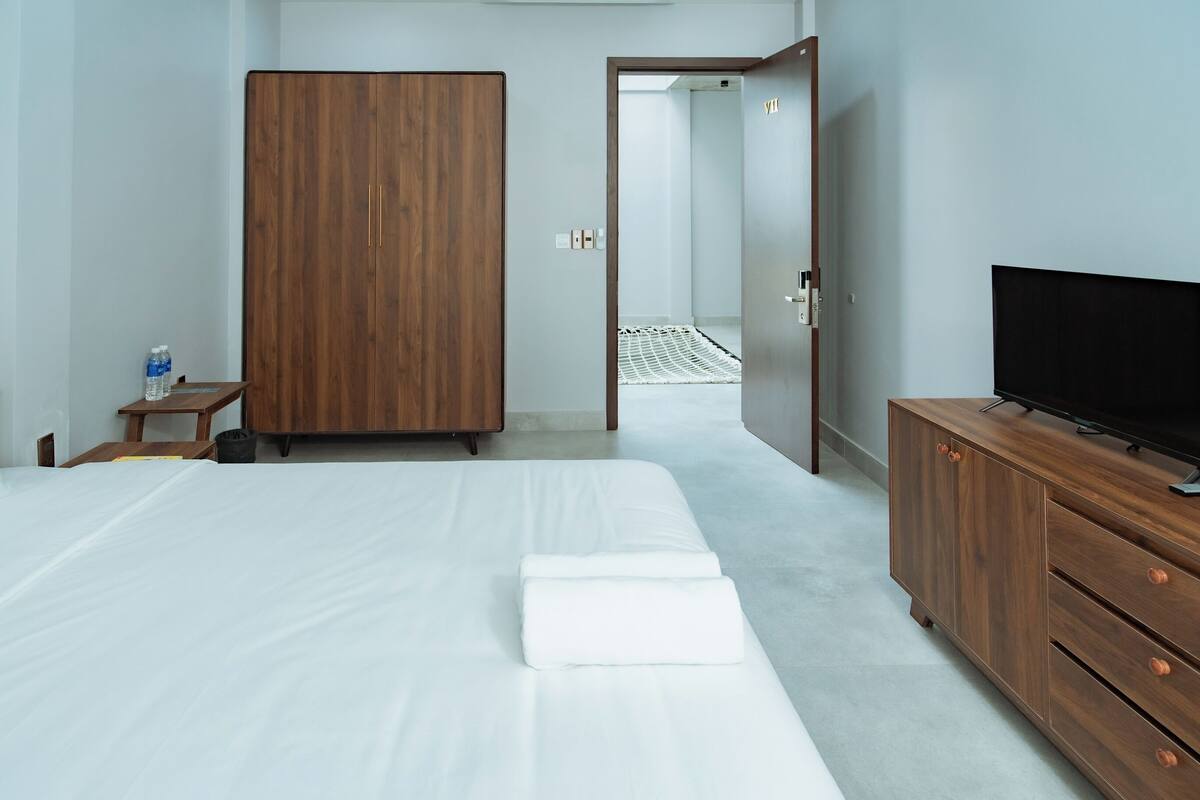 Superior Double Room, Bathtub | Blackout drapes, soundproofing, iron/ironing board, free WiFi