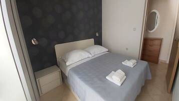 2 Schlafzimmer, Reisekinderbett, kostenloses WLAN