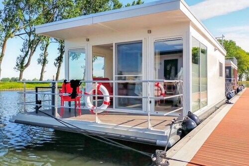 Houseboat Griffioen Relax on a houseboat!