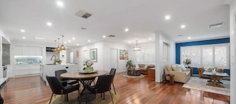 Cozy Family Home in Caroline Springs