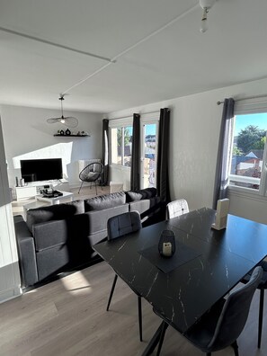 تلفزيون ذكي