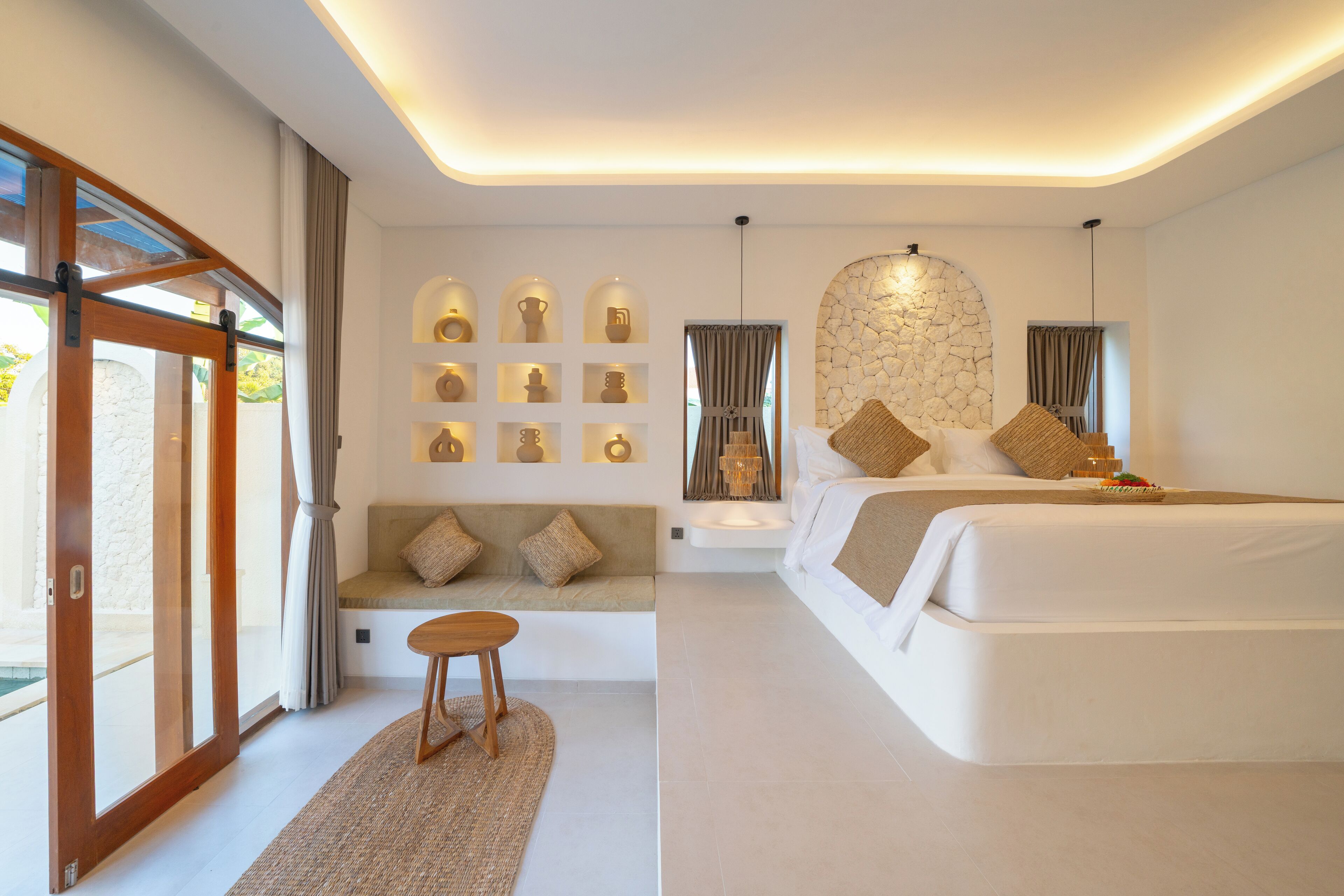 Vila superluxo, 1 cama King, piscina particular | Área de estar | TV LED 42 polegadas com canais via satélite