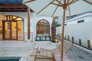 فيلا فاخرة - سرير ملكي - بمسبح خاص | مكتب ومساحة عمل للكمبيوتر المحمول وواي فاي مجانًا