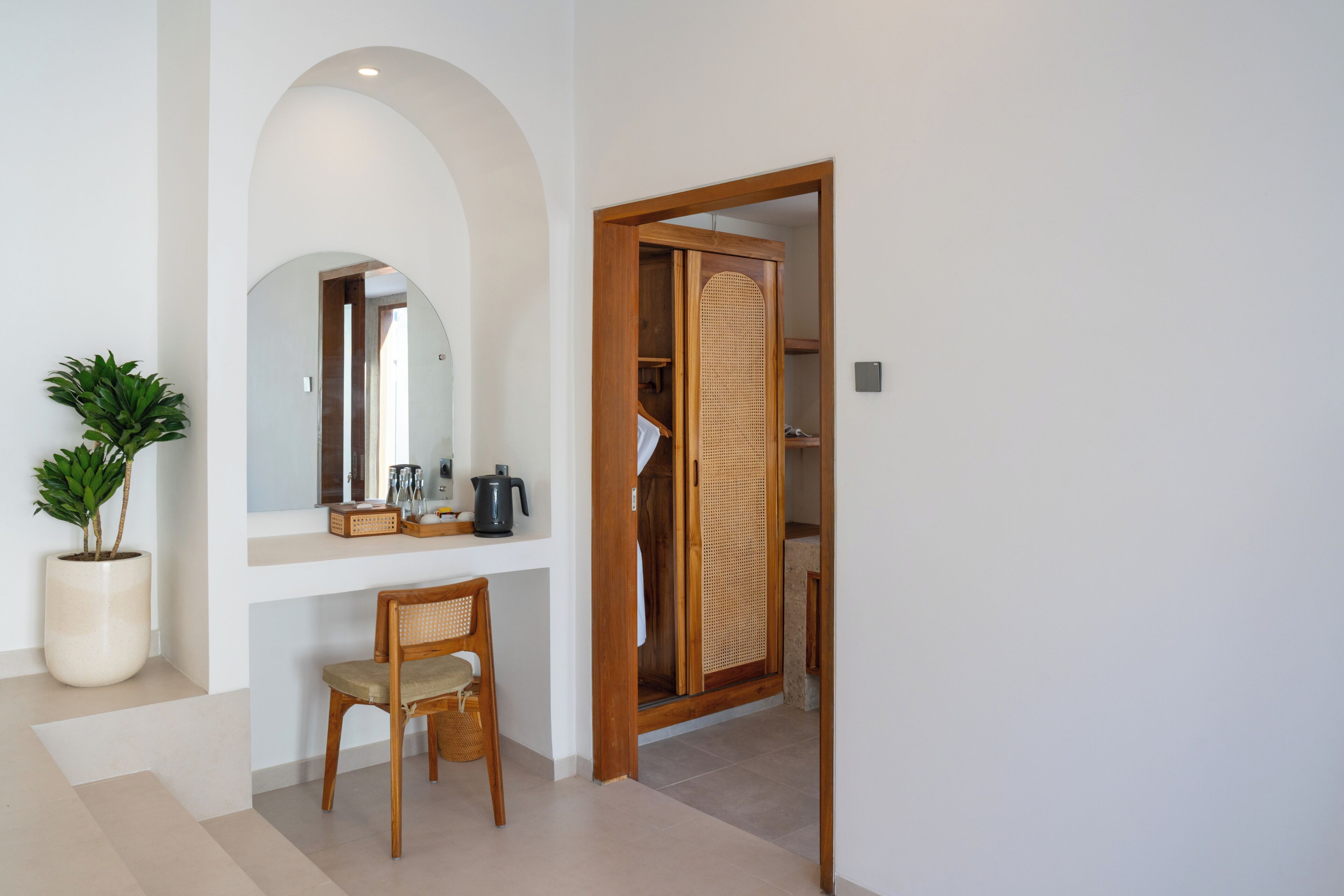 Vila superluxo, 1 cama King, piscina particular | Roupas de cama premium, escrivaninha, espaço de trabalho para notebook